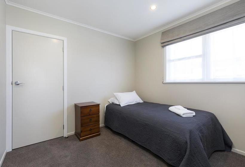 Motel Colonial Court Motor Inn 12