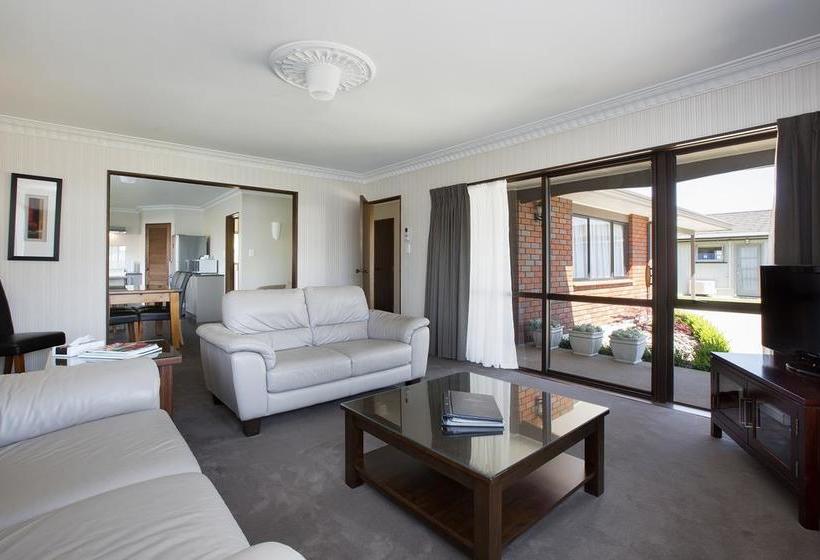 Motel Colonial Court Motor Inn 14