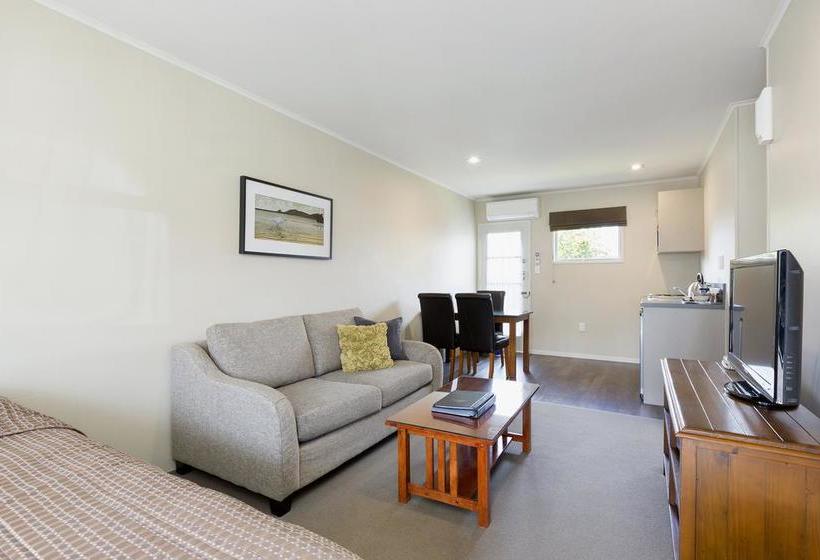 Motel Colonial Court Motor Inn 16