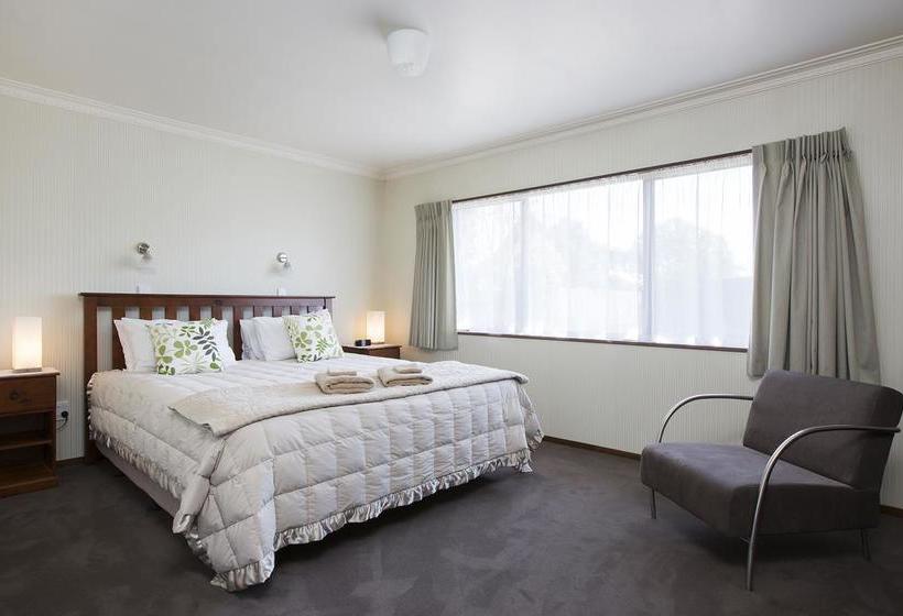 Motel Colonial Court Motor Inn 17