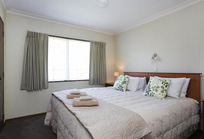 Motel Colonial Court Motor Inn 18