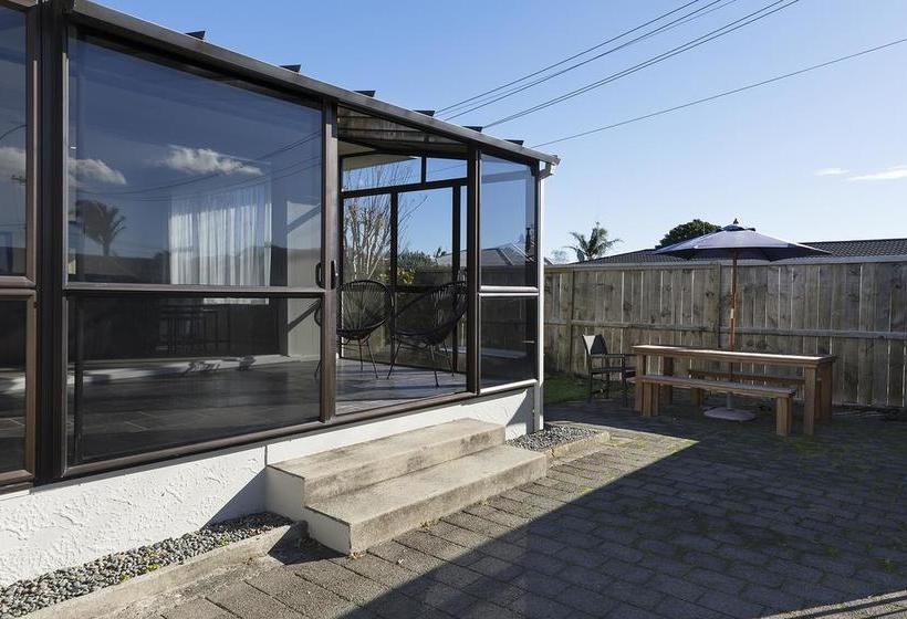 Motel Colonial Court Motor Inn 4