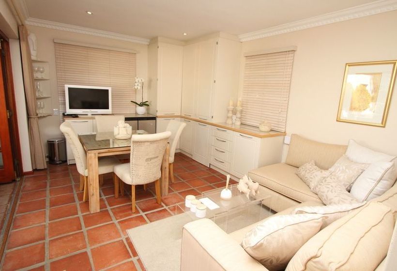 Constantia Garden Suites 12