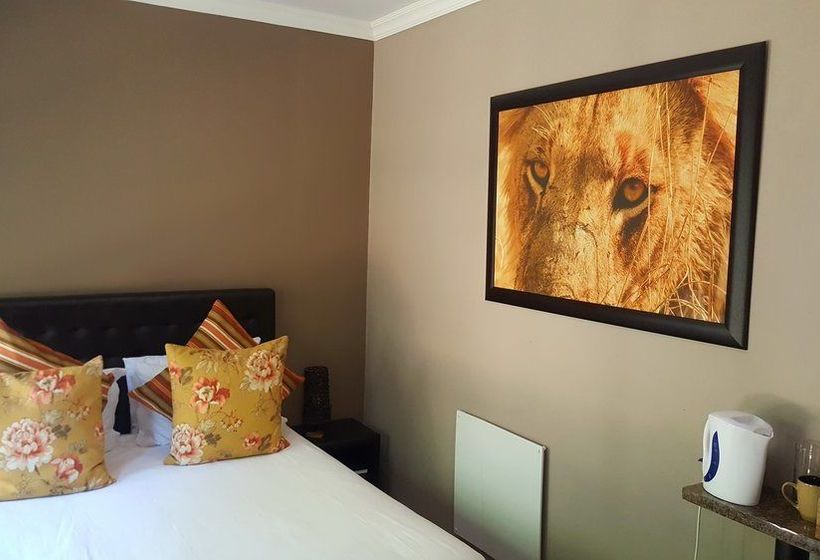 Pension Aerotropolis Guest Lodge 10