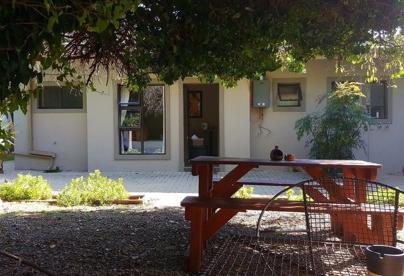 Pension Aerotropolis Guest Lodge 12