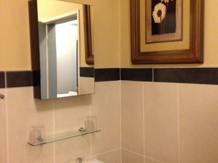 Bed and Breakfast Acacia House Executive Suite 5