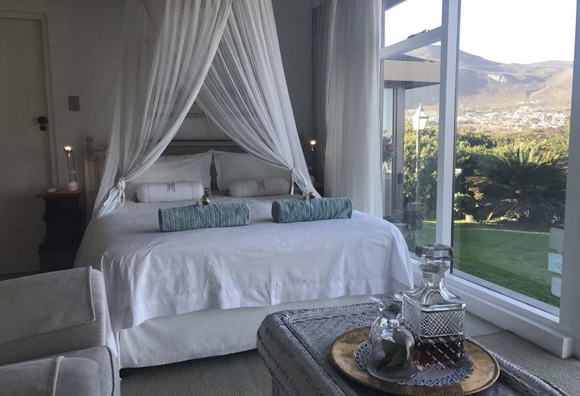 Kennedy's Beach Villa 4