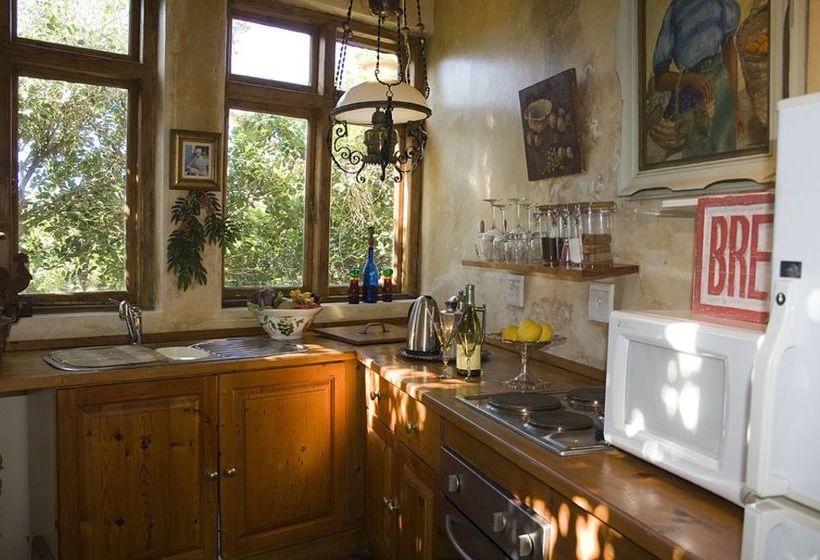 Kennedy's Beach Villa 7