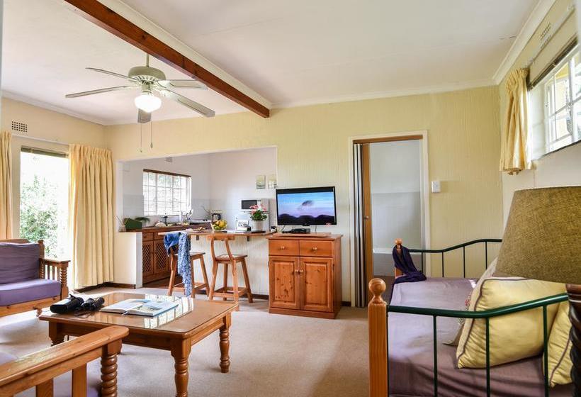 Bed and Breakfast Random Harvest Country Cottages 15