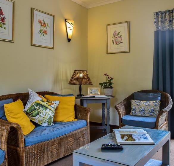 Bed and Breakfast Random Harvest Country Cottages 9