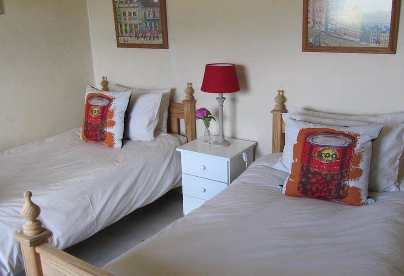 Seven Oaks Vineyard Cottages 3