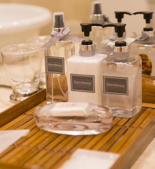 Pension Five Burnham 5