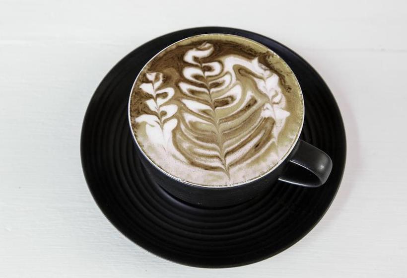 The House Quarters 1