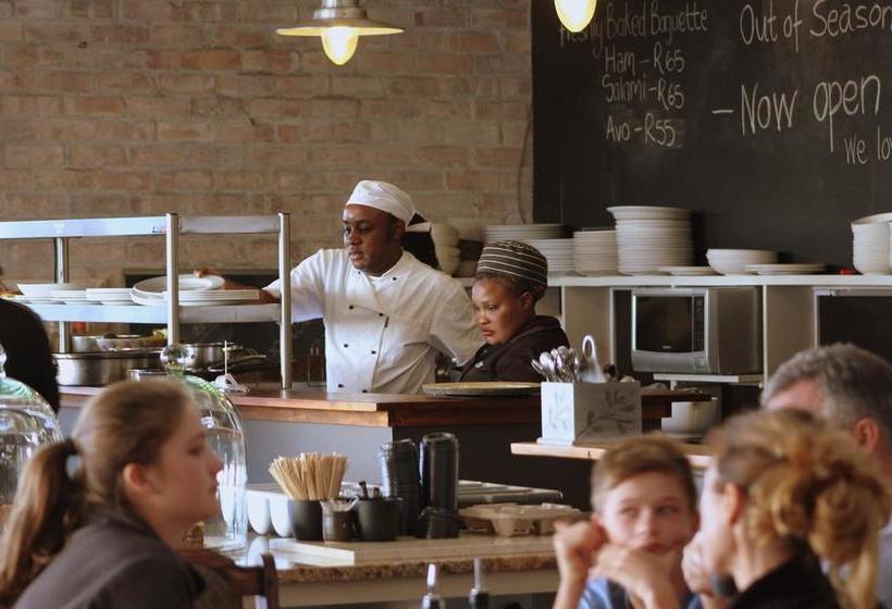 The House Quarters 18