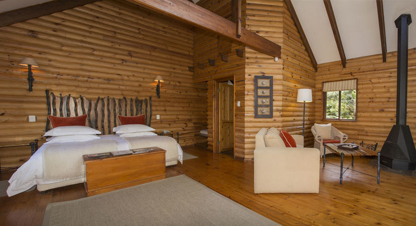 Hotel The Fernery Lodge & Chalets 2