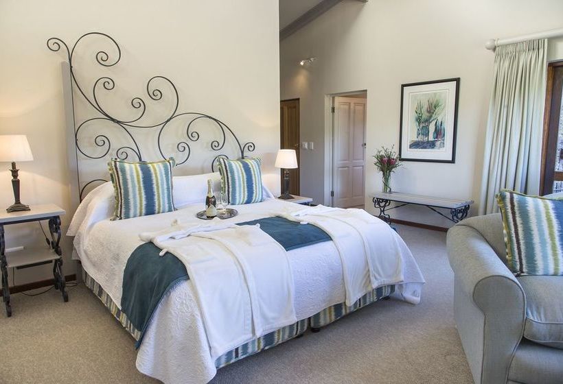 Hotel The Fernery Lodge & Chalets 9