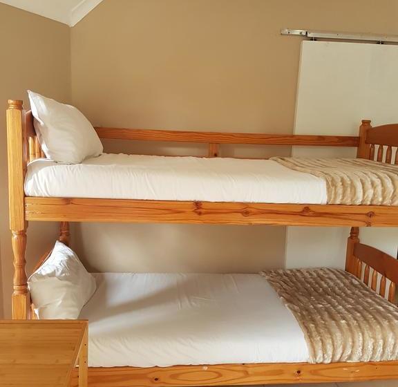 Hostel Oasis Shanti Backpackers 16