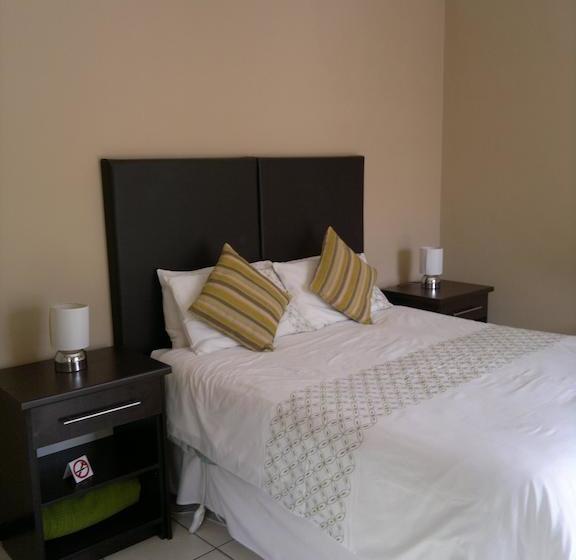 Hostel Oasis Shanti Backpackers 19