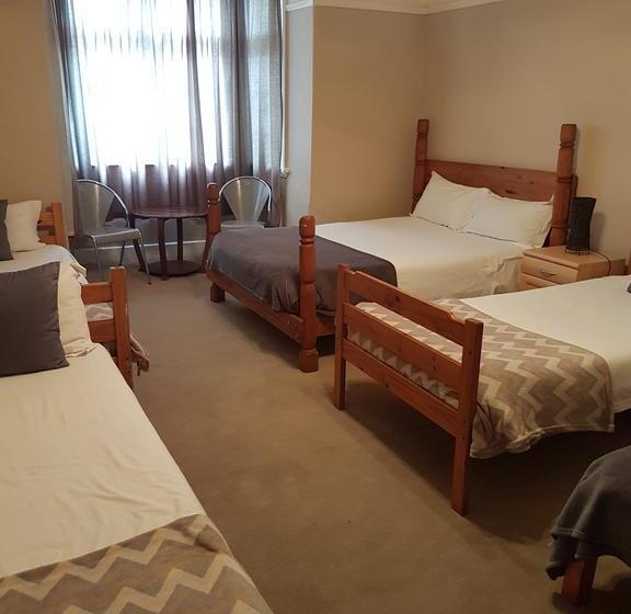 Hostel Oasis Shanti Backpackers 9