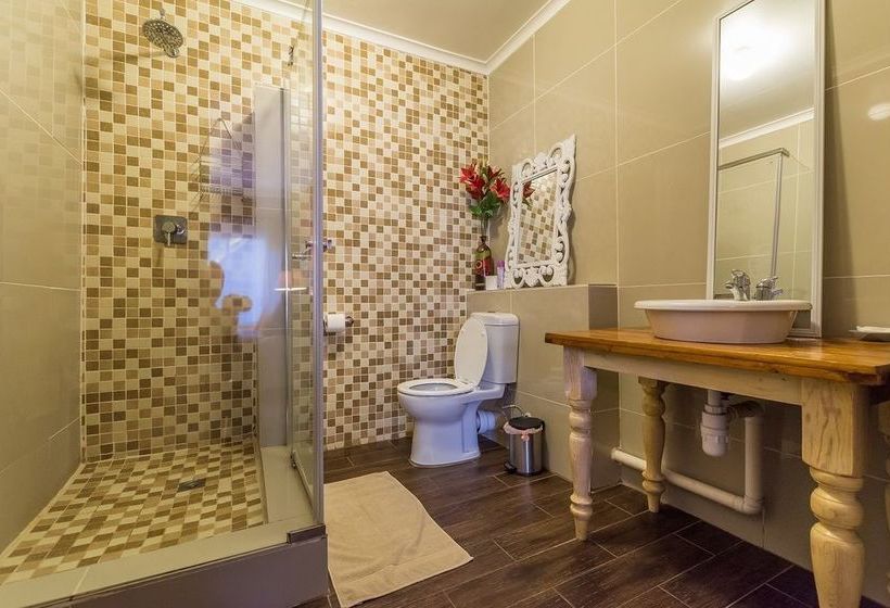 Pension Silverstone Guest House 11