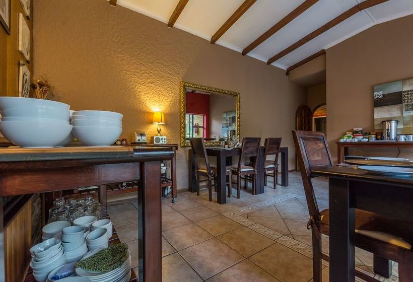 Pension Silverstone Guest House 18