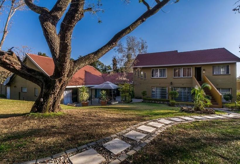 Pension Silverstone Guest House 20