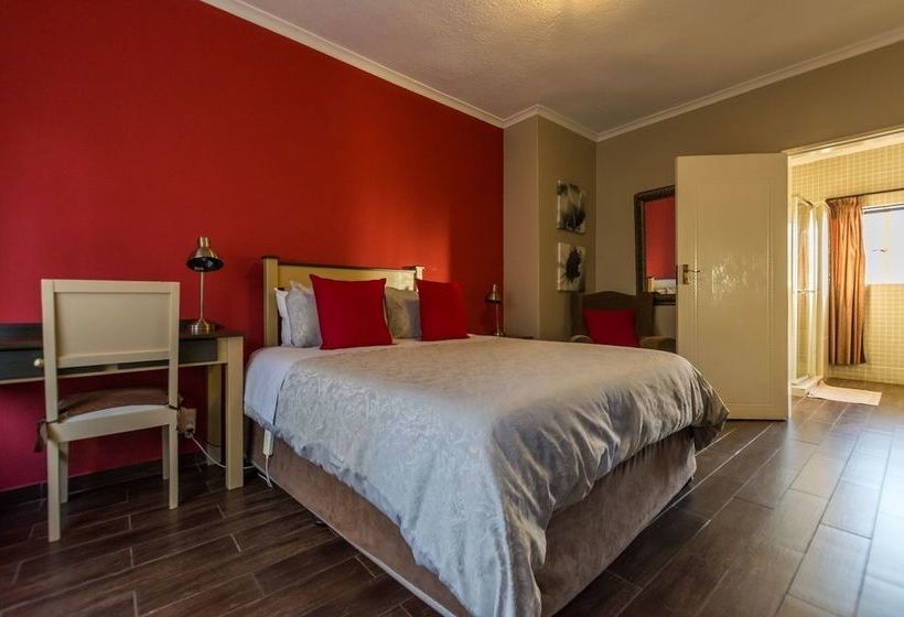 Pension Silverstone Guest House 8