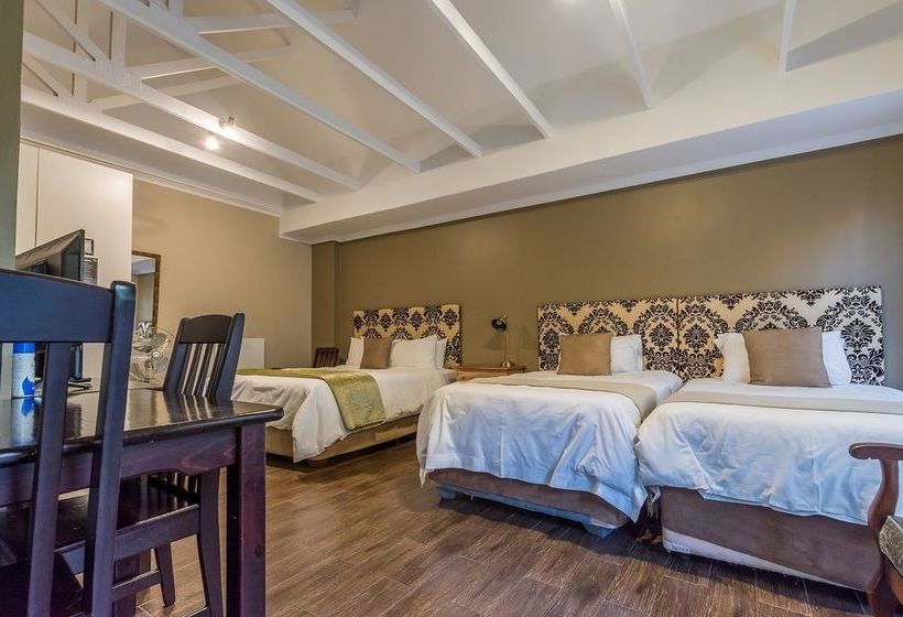 Pension Silverstone Guest House 9