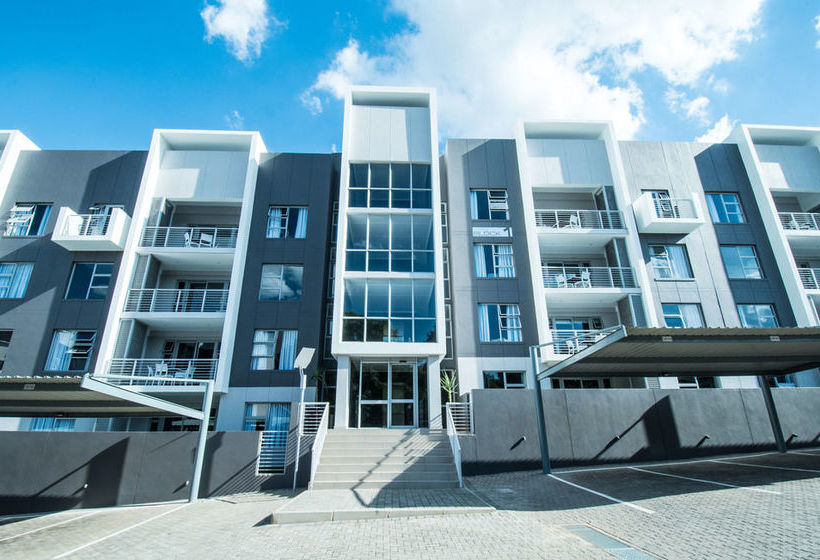 Insignia Luxury Apartments 19