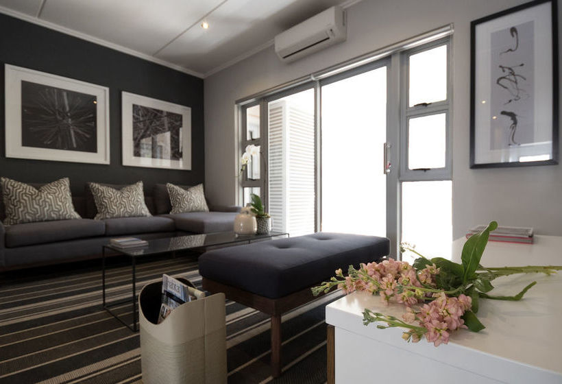 Insignia Luxury Apartments 7