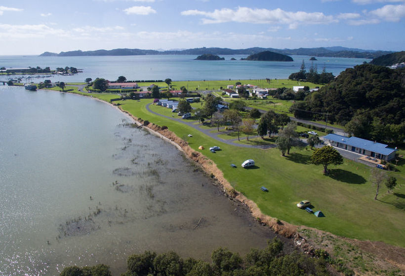 Hotel Waitangi Holiday Park 12