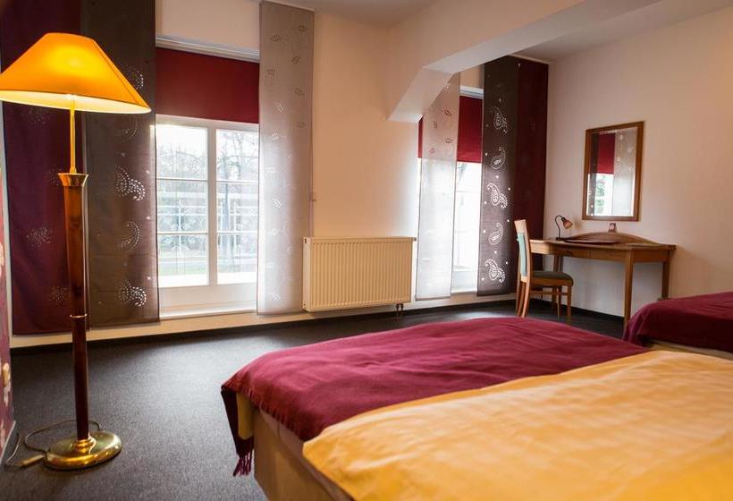 Bed & Breakfast Internat Schloss Spiegelberg 2