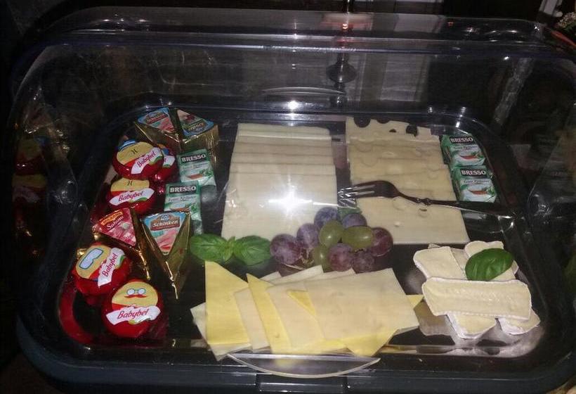 Bed & Breakfast Internat Schloss Spiegelberg 5