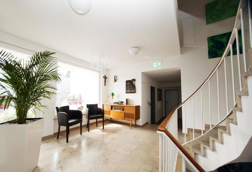 Hotel Vintage Am Bundesbankbunker 19