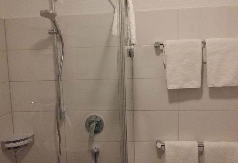 Hôtel Restaurant Kreuz 12