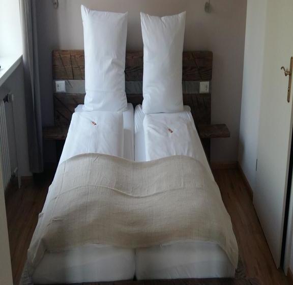 Hôtel Restaurant Kreuz 3