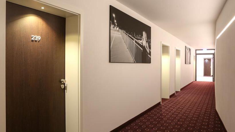 Altstadthotel Guesthouse Die Galerie 11