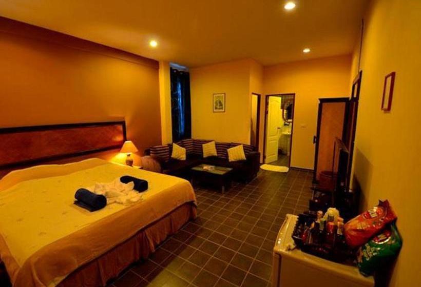 Buffalo Bill Hotel Koh Chang 1