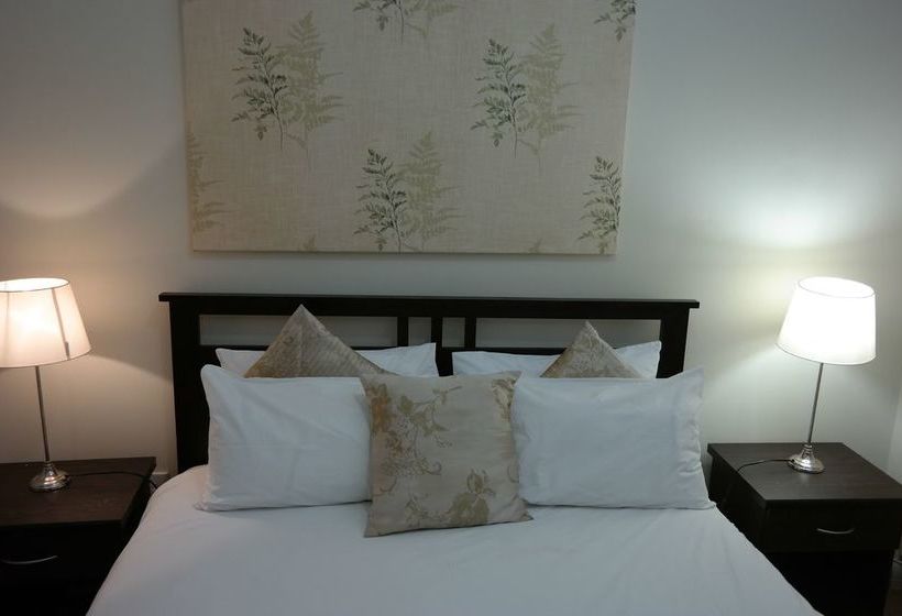 Four Seasons Apartments 4