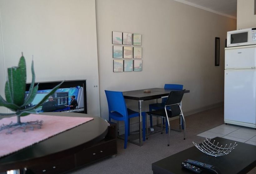 Four Seasons Apartments 5