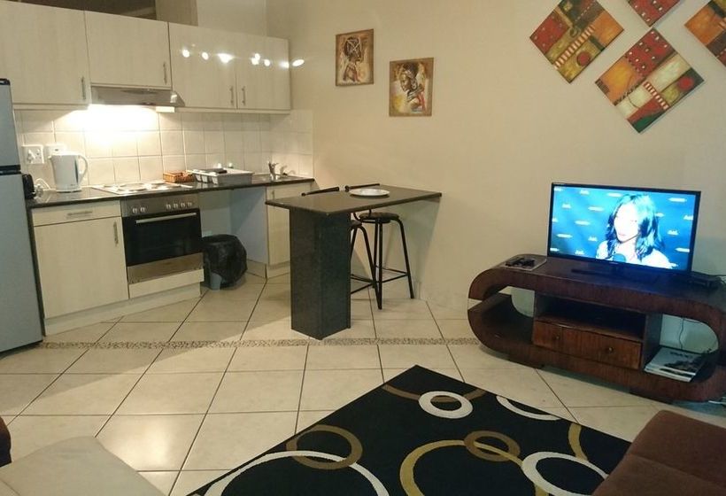 Four Seasons Apartments 7