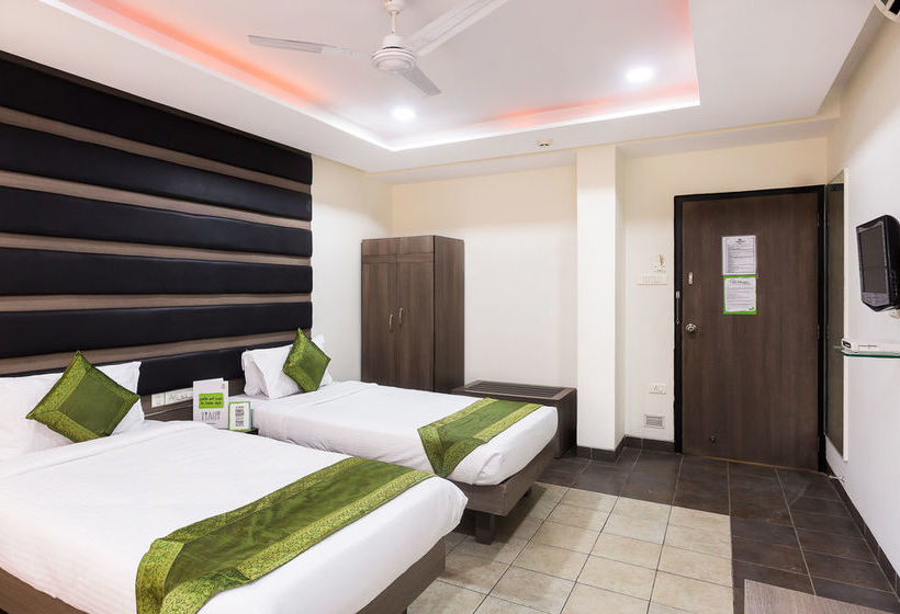 Hotel Treebo Fort Club 15