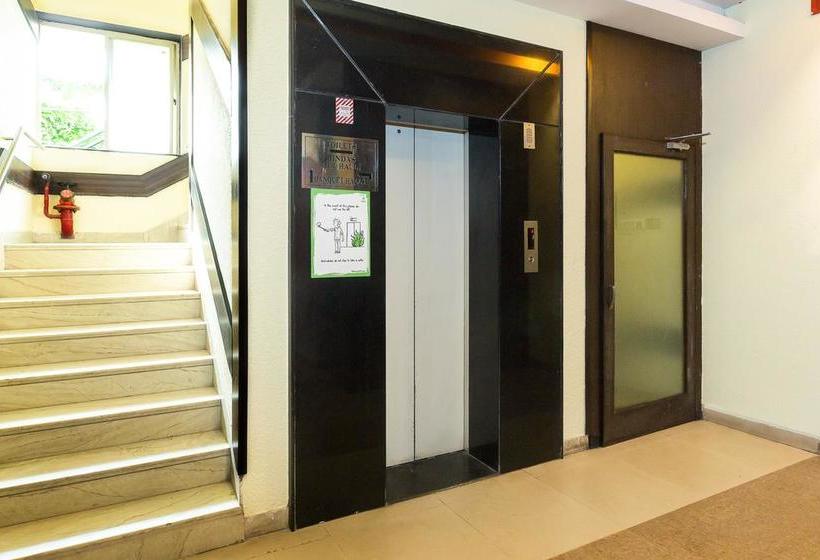 Hotel Treebo Fort Club 5