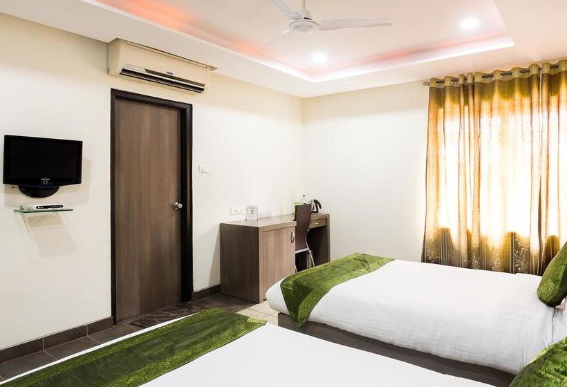 Hotel Treebo Fort Club 9