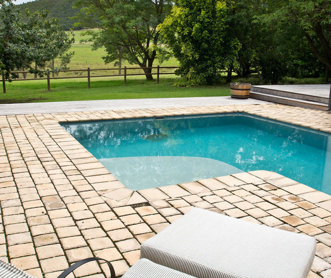 Rare Earth Country House 12