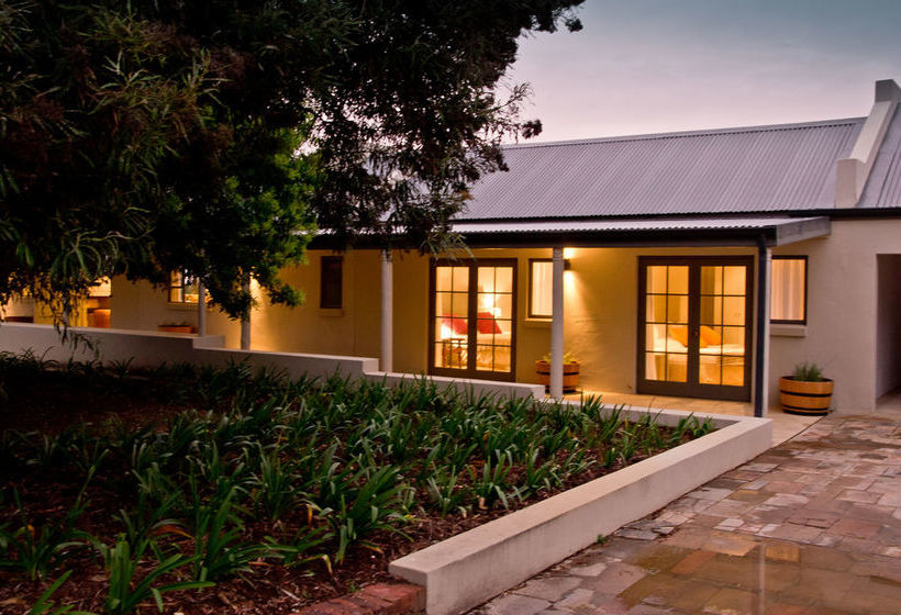 Rare Earth Country House 20