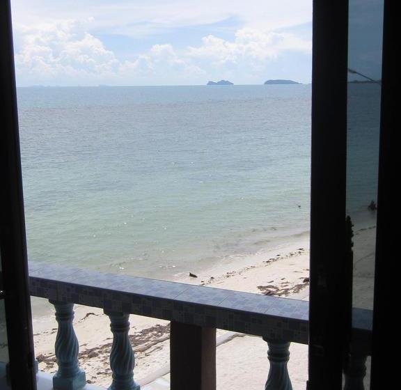 Hotel Charung Bungalows 8