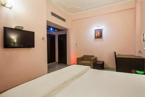 Hotel Shubham Majesty 8