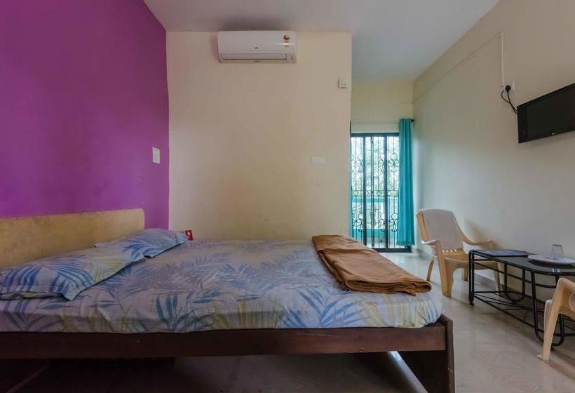 Hotel Oyo Stayout For Partying At Club Cabana Anjuna Goa