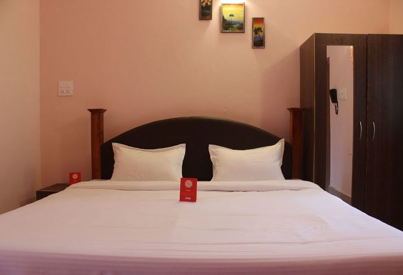 Hotel Oyo Stayout For Partying At Club Cabana 20